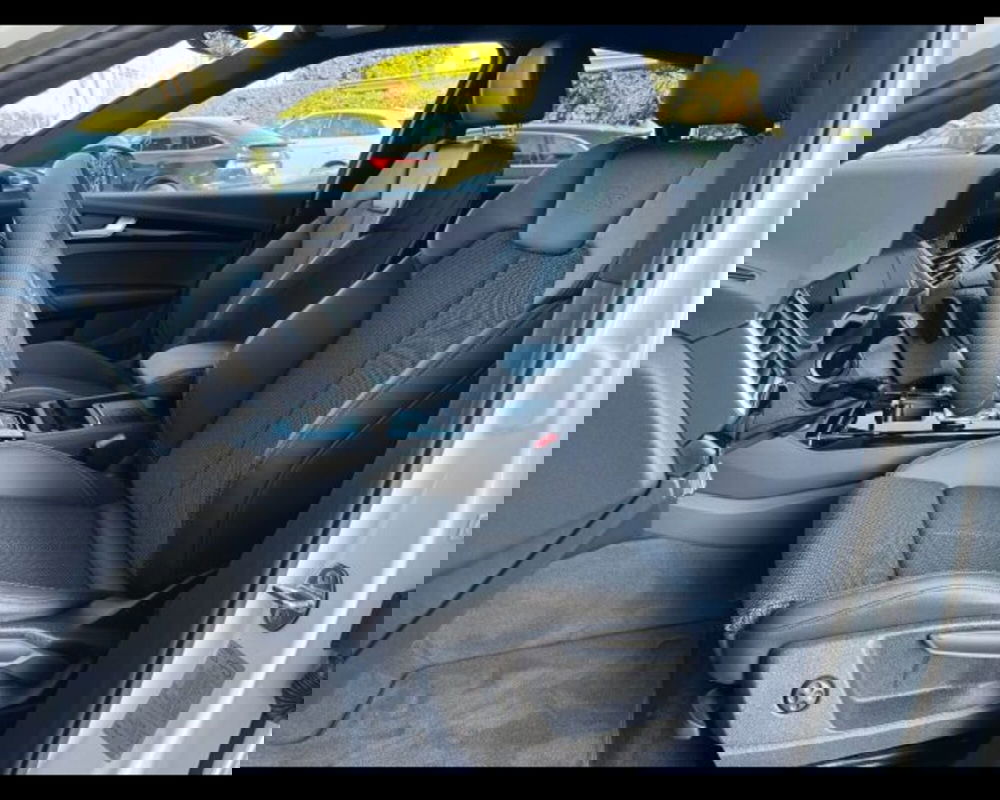 Audi Q5 Sportback nuova a Treviso (9)