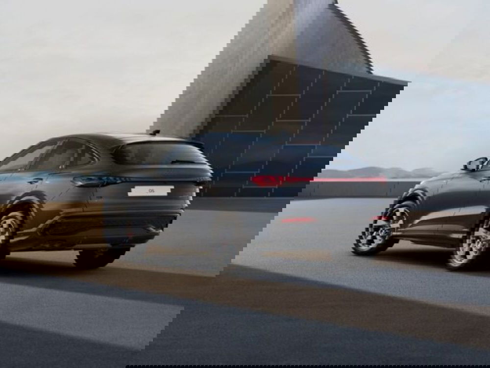 Audi Q5 Sportback nuova a Treviso (3)