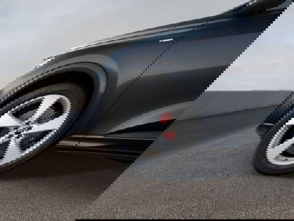 Audi Q5 Sportback nuova a Treviso (7)