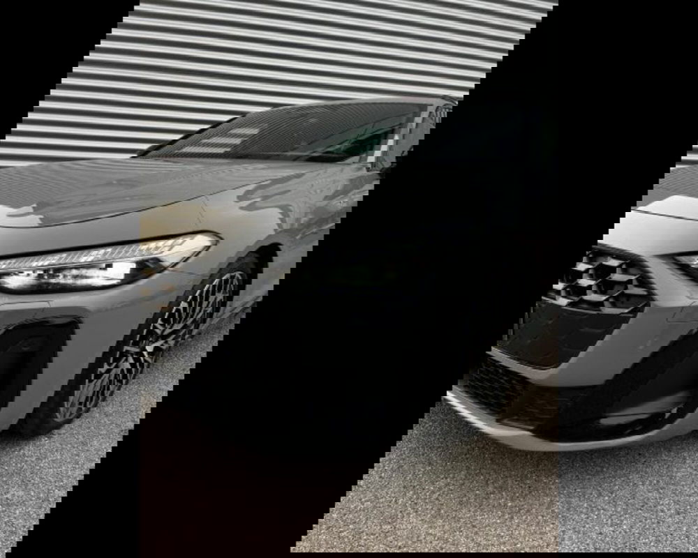 Audi A4 Avant nuova a Treviso (11)