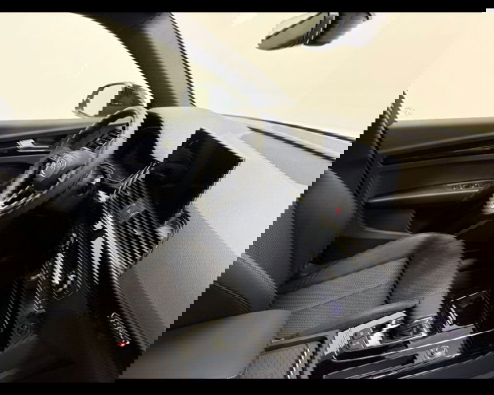 Audi Q5 Sportback nuova a Treviso (3)