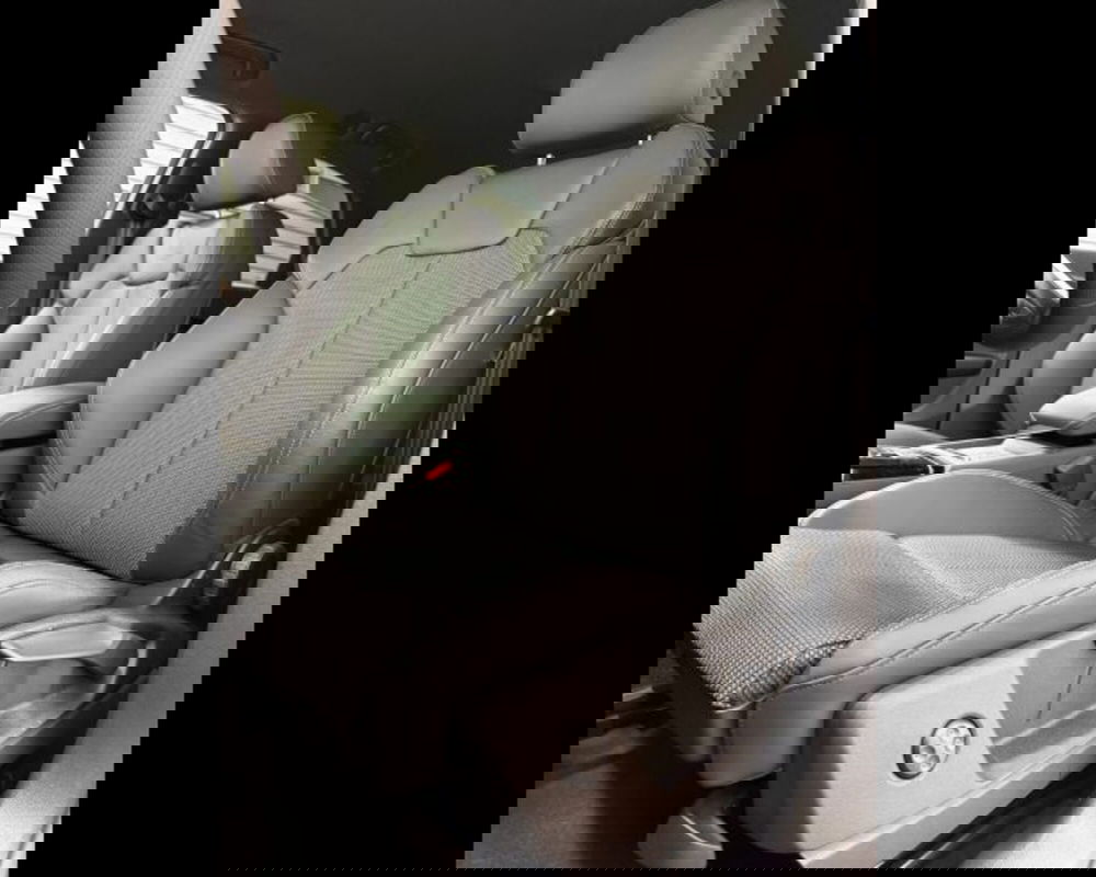 Audi Q5 Sportback nuova a Treviso (8)