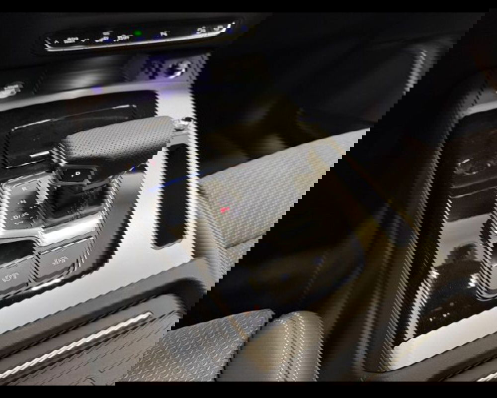 Audi Q5 Sportback nuova a Treviso (9)