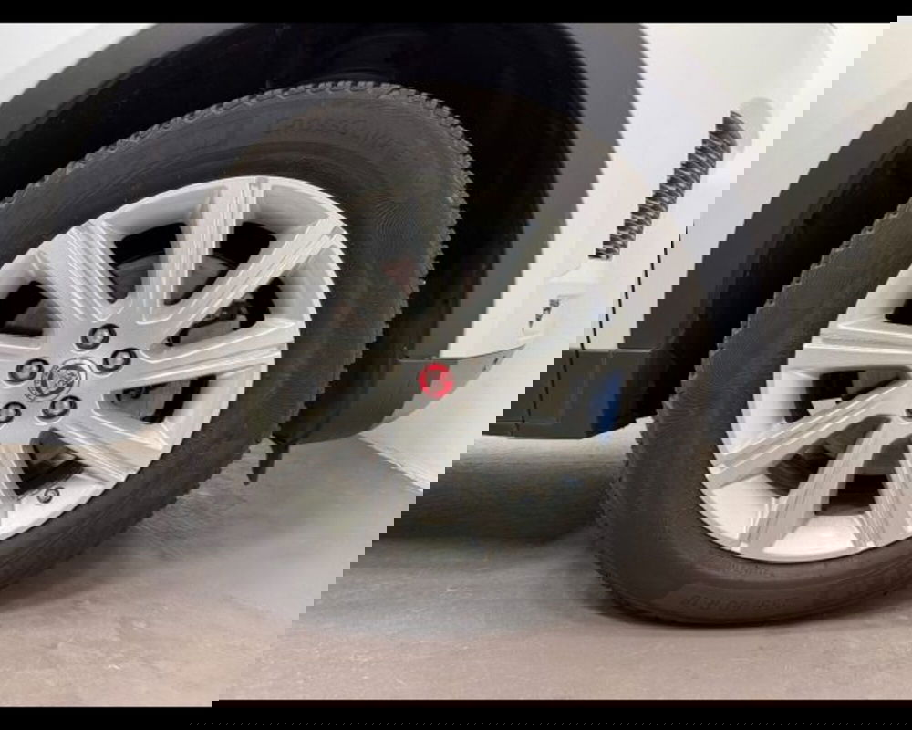 Jaguar E-Pace usata a Treviso (12)