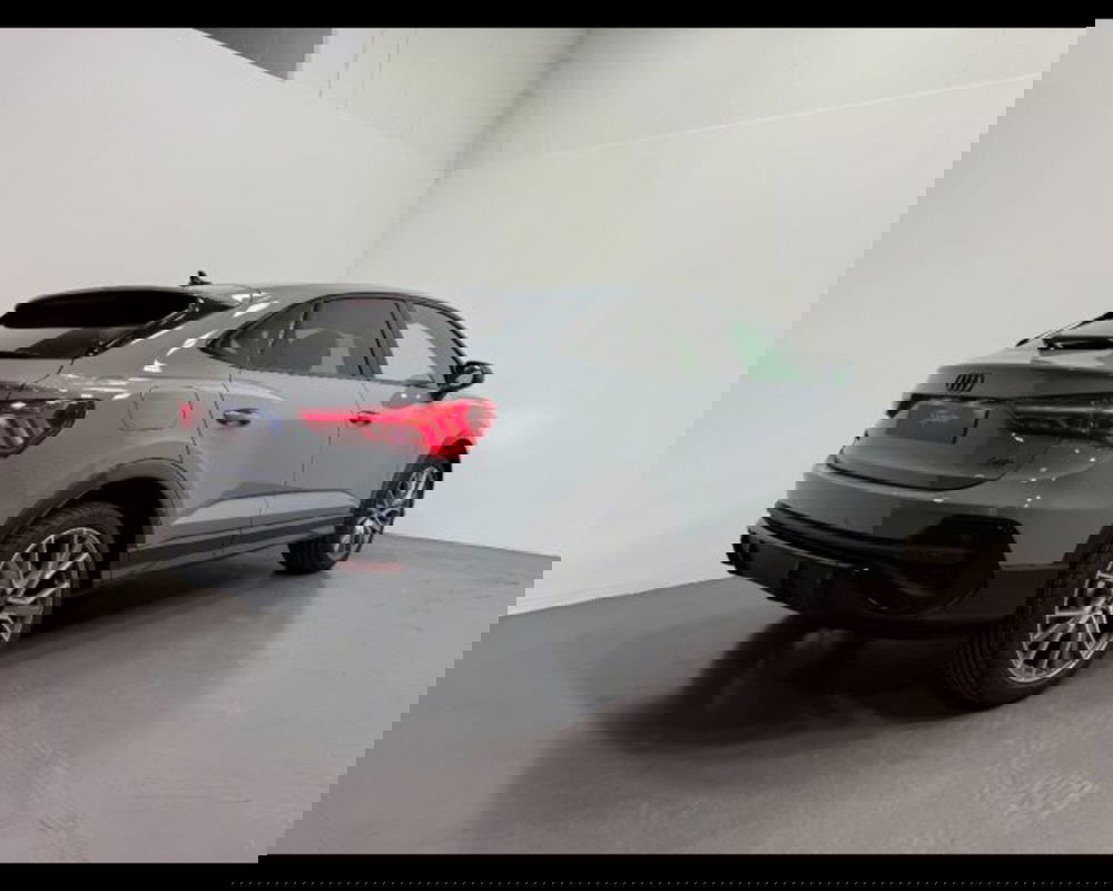 Audi Q3 Sportback nuova a Treviso (2)