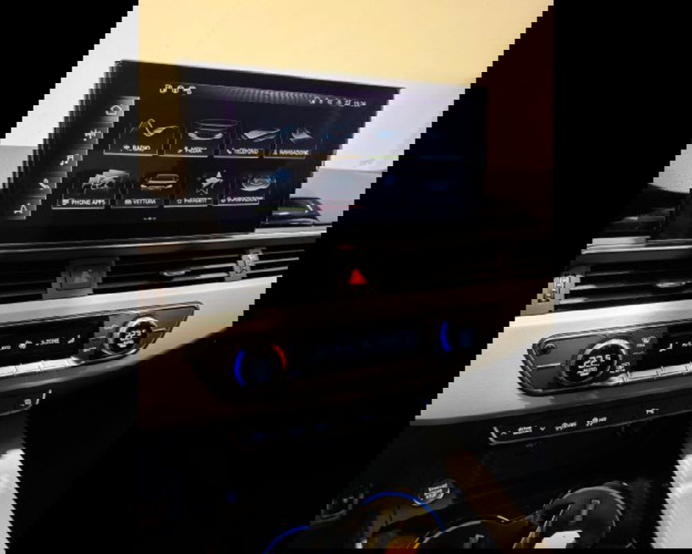 Audi A4 Avant nuova a Treviso (7)