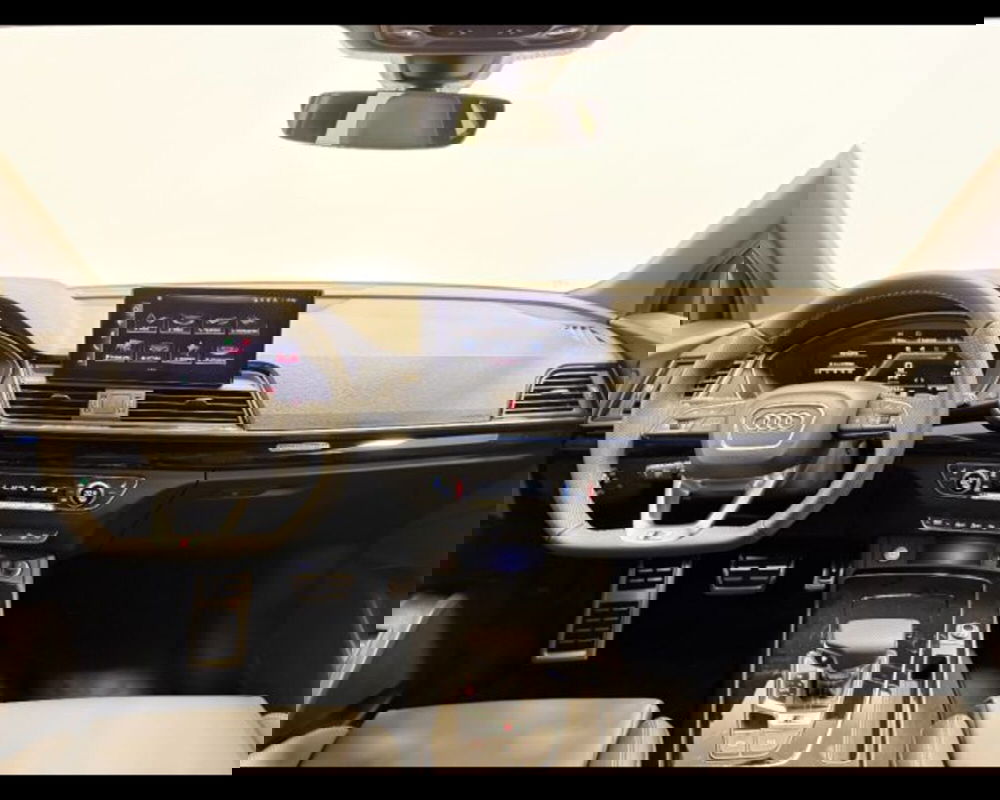 Audi SQ5 Sportback nuova a Treviso (4)