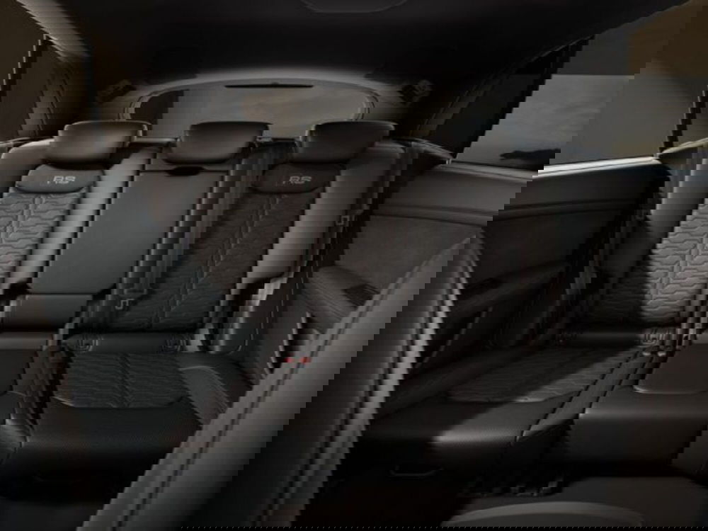 Audi RS Q8 nuova a Treviso (10)