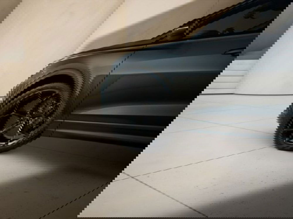 Audi RS Q8 nuova a Treviso (7)