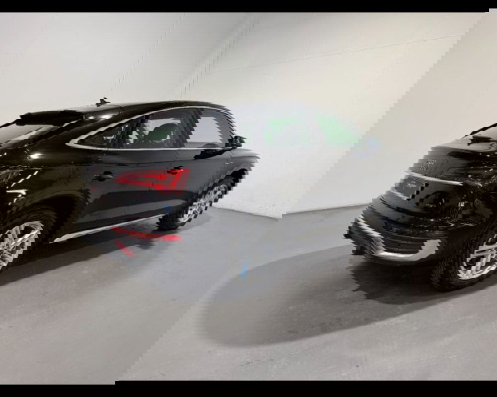 Audi Q5 Sportback nuova a Treviso (2)