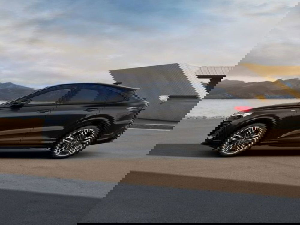 Audi Q5 Sportback nuova a Treviso (2)