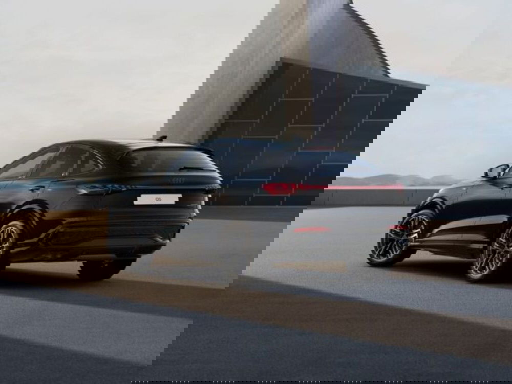 Audi Q5 Sportback nuova a Treviso (3)