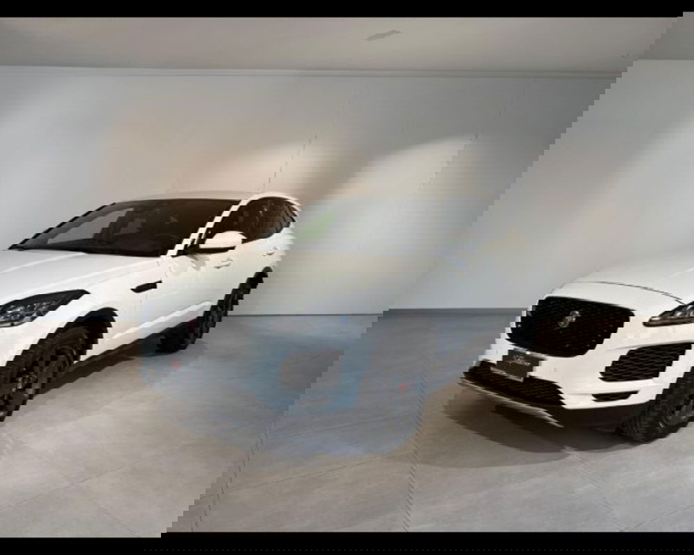 Jaguar E-Pace usata a Treviso (2)