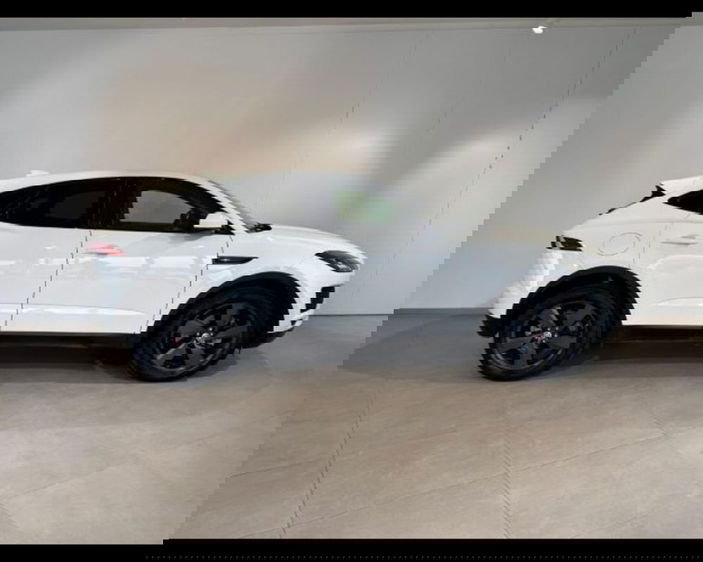 Jaguar E-Pace usata a Treviso (5)