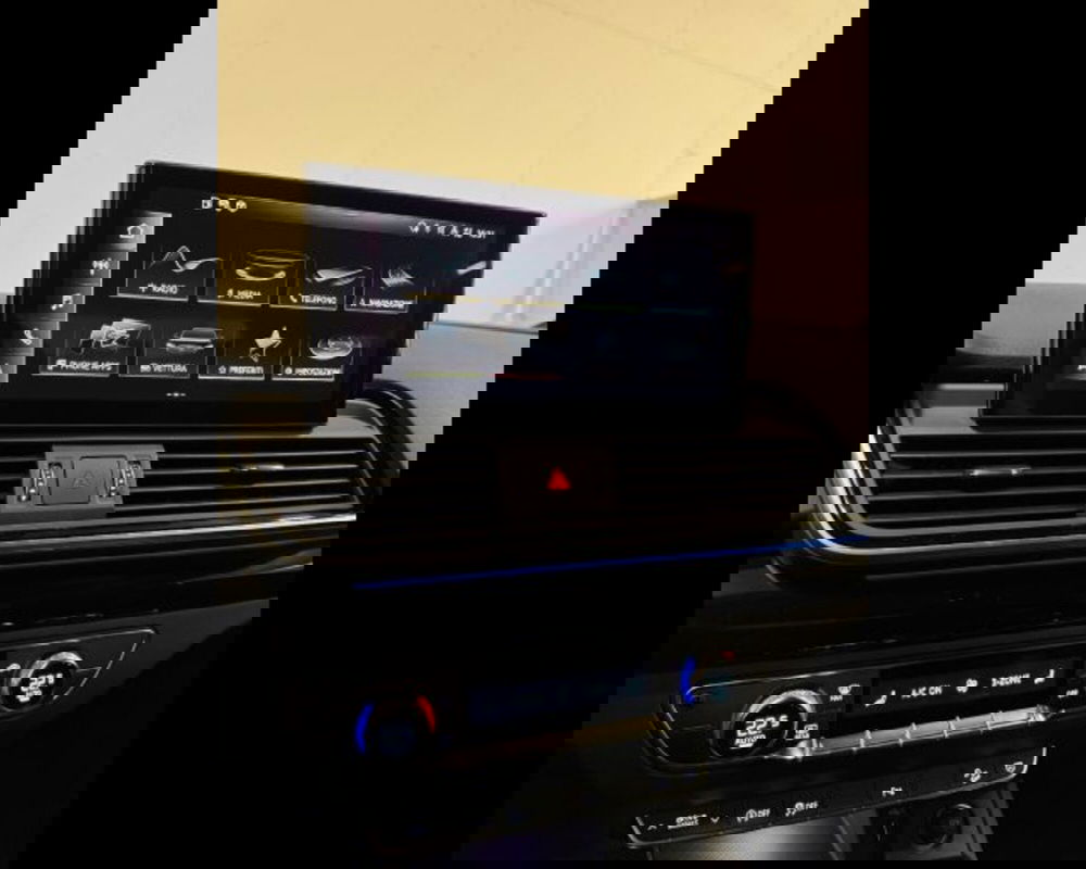 Audi Q5 Sportback nuova a Treviso (6)