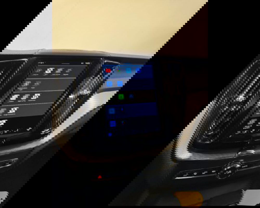 Volvo XC60 usata a Treviso (6)