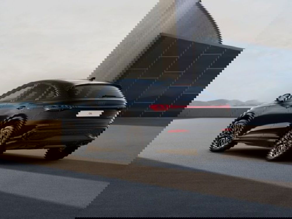 Audi Q5 Sportback nuova a Treviso (3)