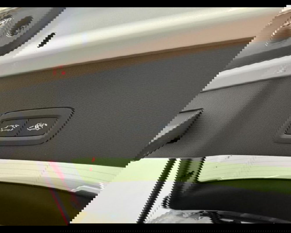 Volvo EC40 usata a Treviso (10)