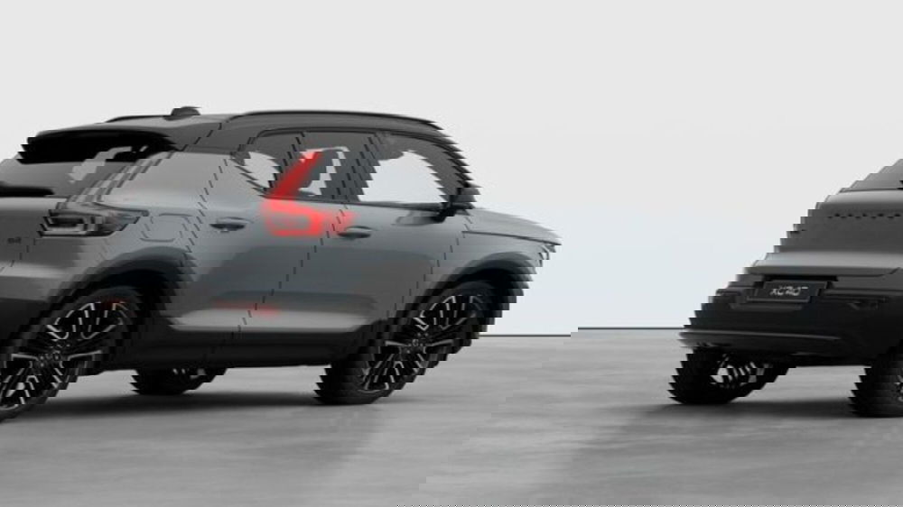 Volvo XC40 nuova a Treviso (6)