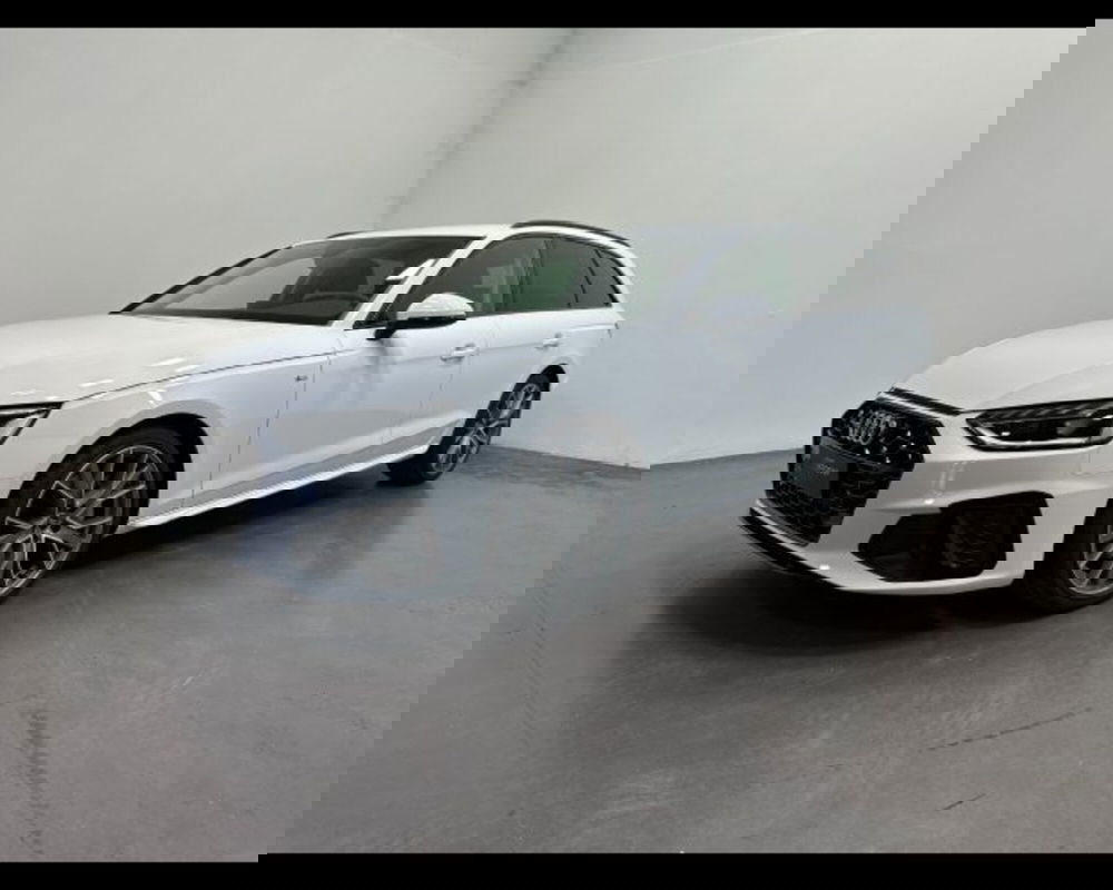 Audi A4 Avant nuova a Treviso