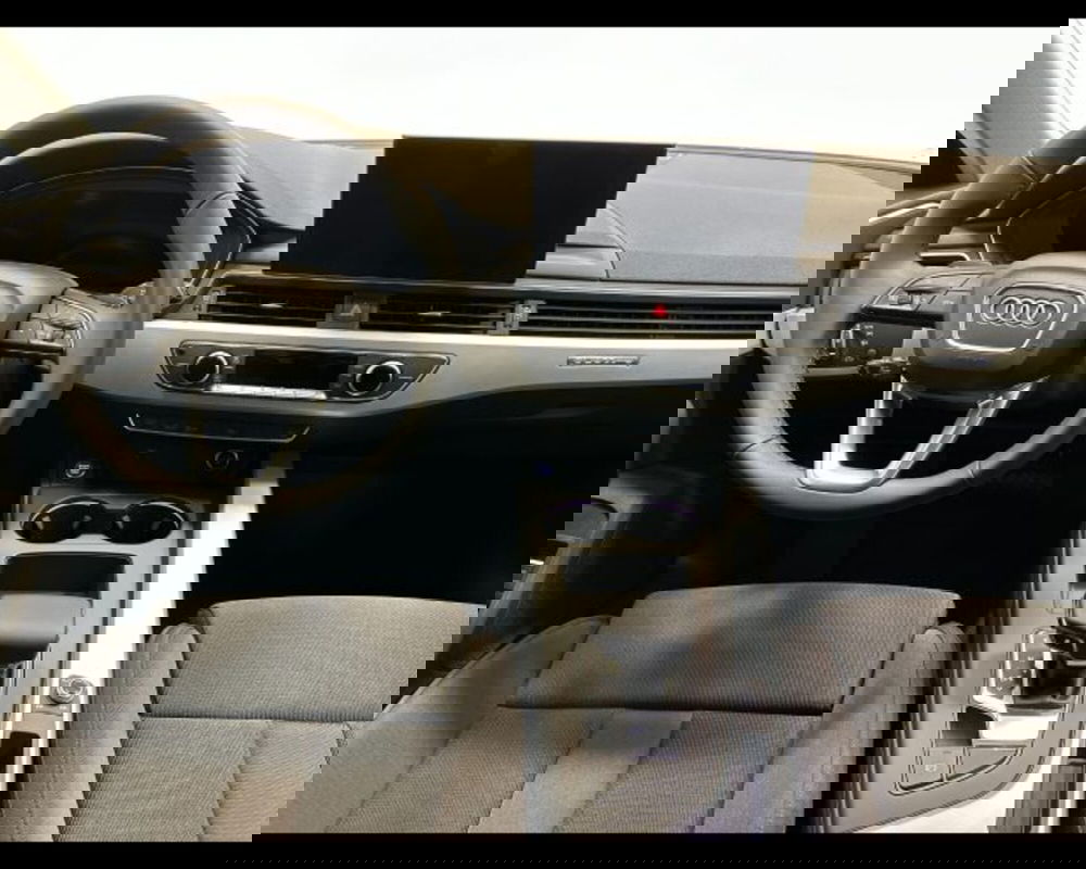 Audi A4 Avant nuova a Treviso (3)