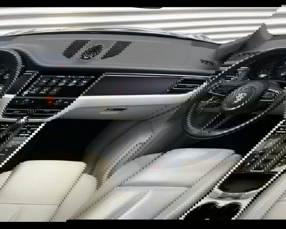 Porsche Macan usata a Treviso (4)