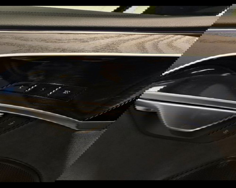 Audi A8 usata a Treviso (10)