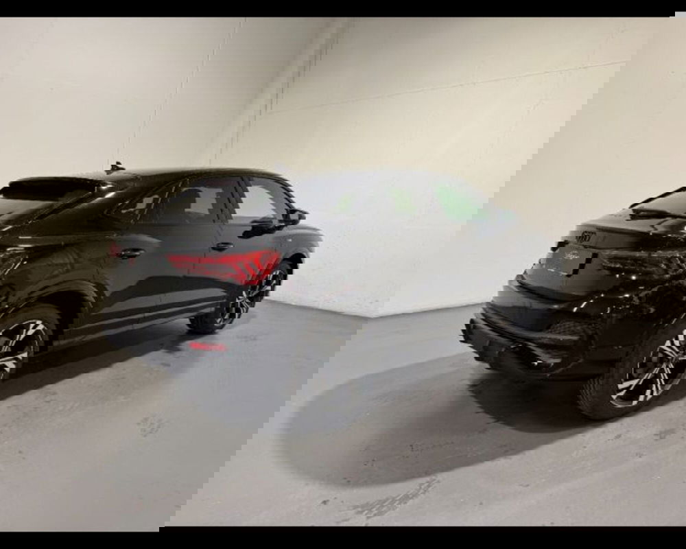 Audi Q3 Sportback nuova a Treviso (2)