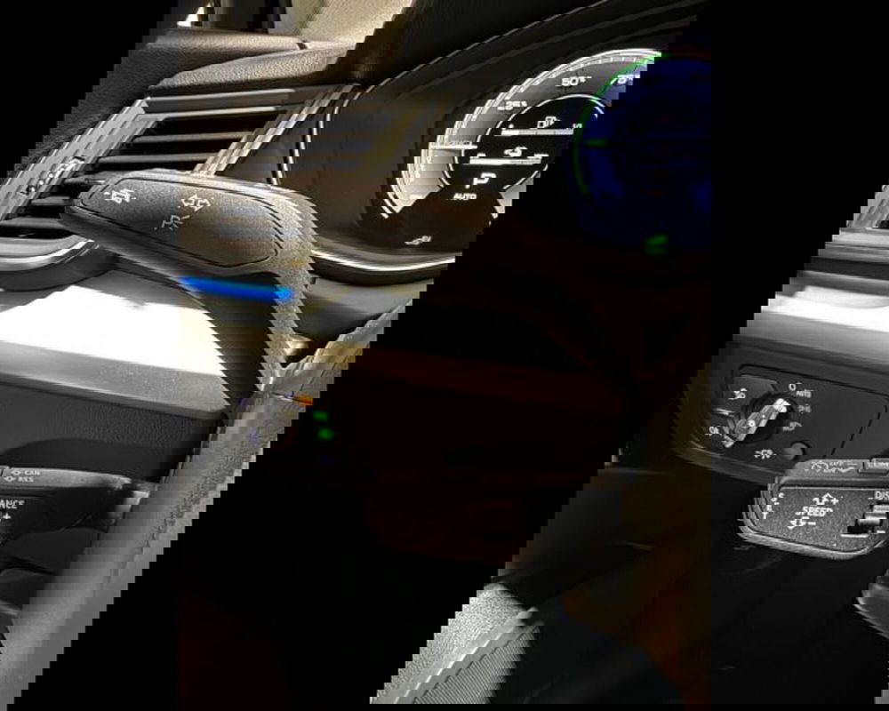 Audi Q5 Sportback nuova a Treviso (5)