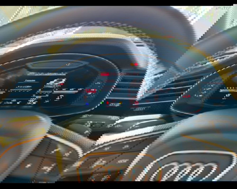 Audi SQ7 nuova a Treviso (8)