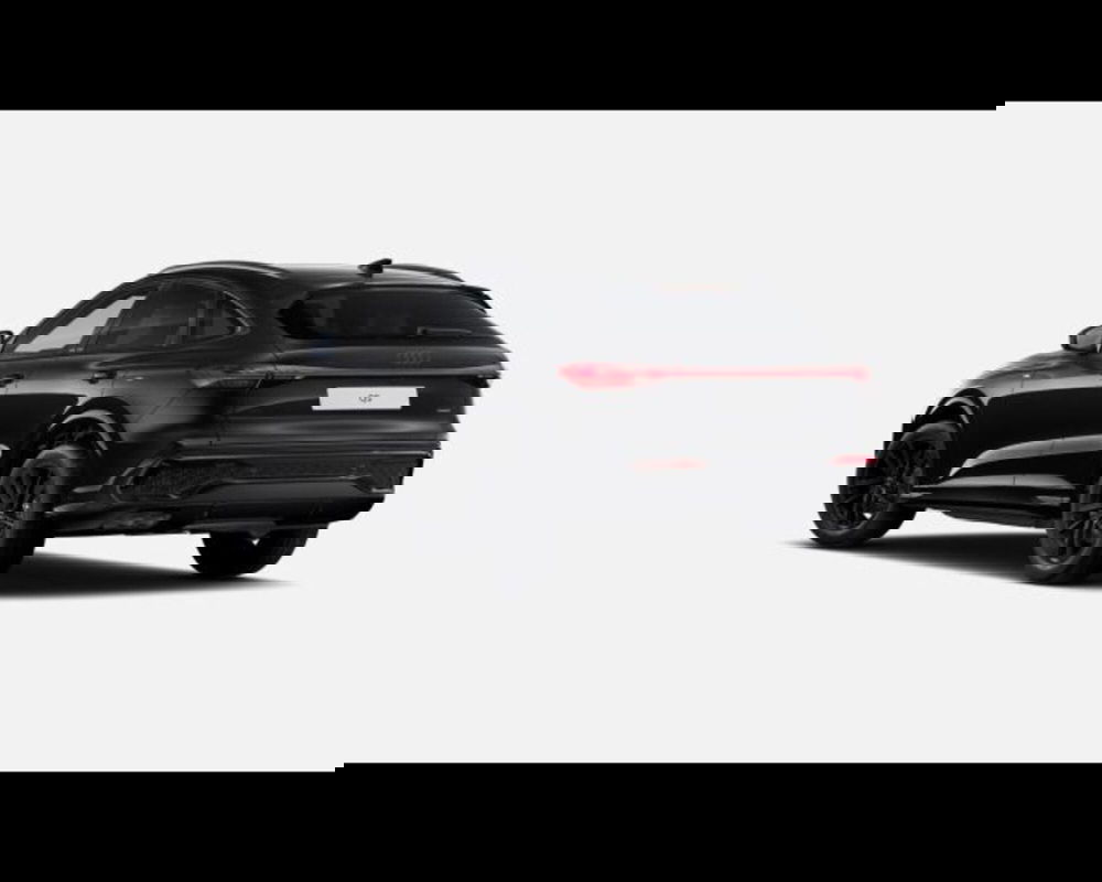 Audi Q5 Sportback nuova a Treviso (3)