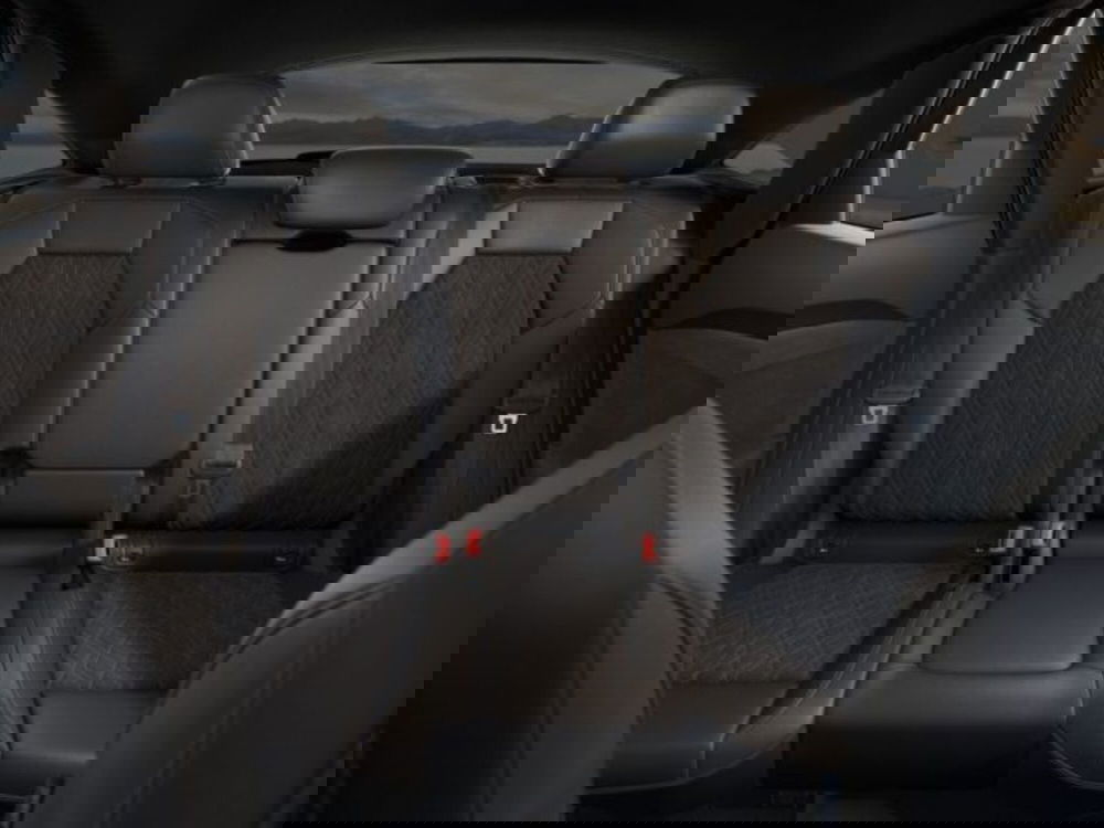 Audi Q5 Sportback nuova a Treviso (10)