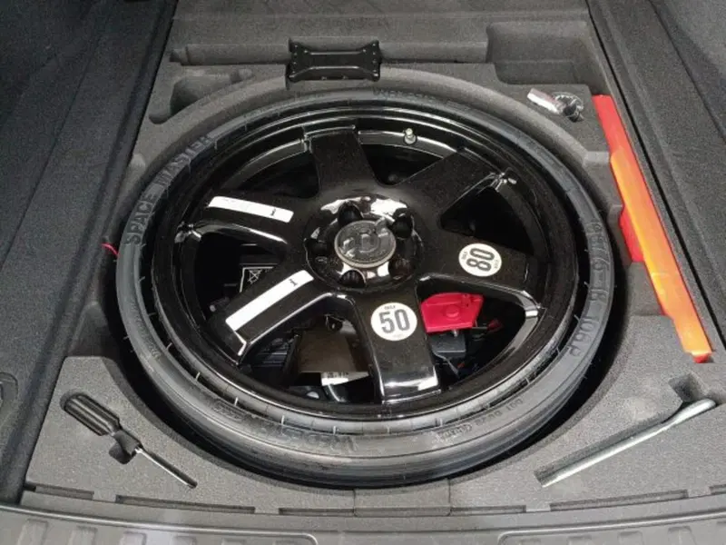 Alfa Romeo Stelvio usata a Catania (13)