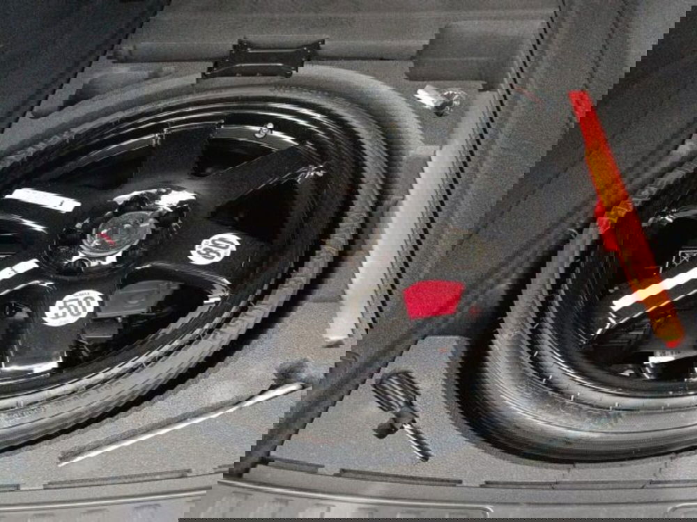 Alfa Romeo Stelvio usata a Catania (13)