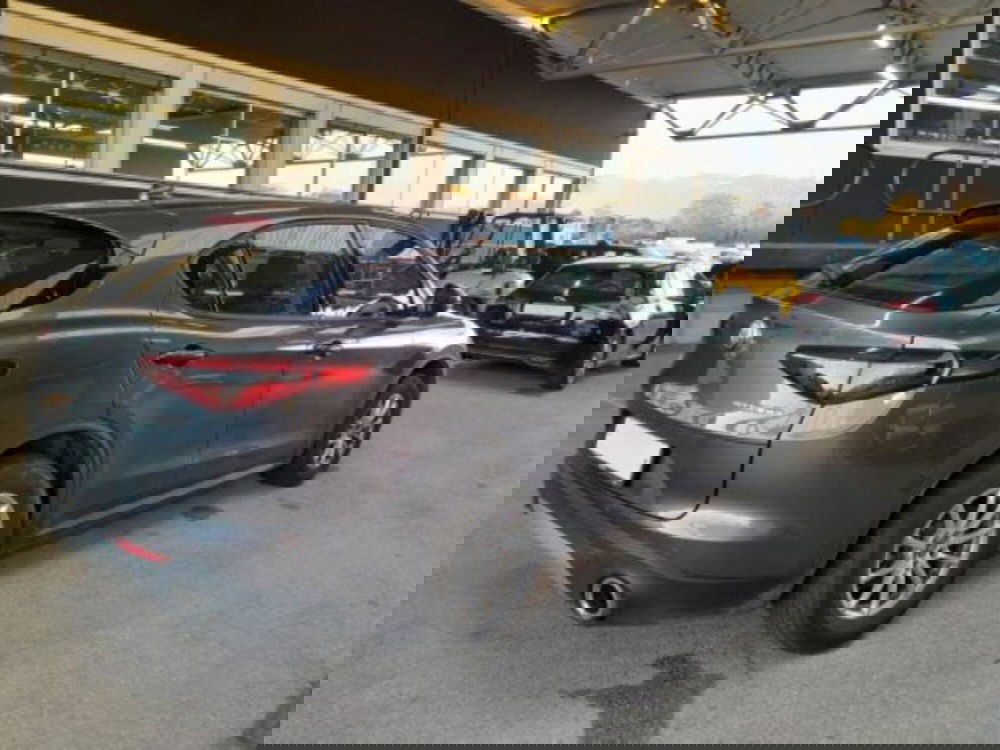 Alfa Romeo Stelvio usata a Catania (4)