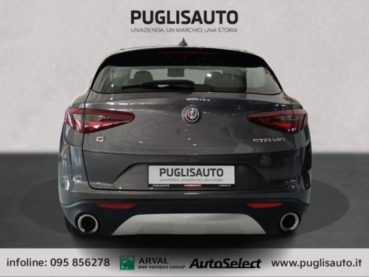 Alfa Romeo Stelvio usata a Catania (5)