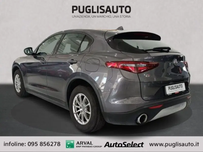 Alfa Romeo Stelvio usata a Catania (6)