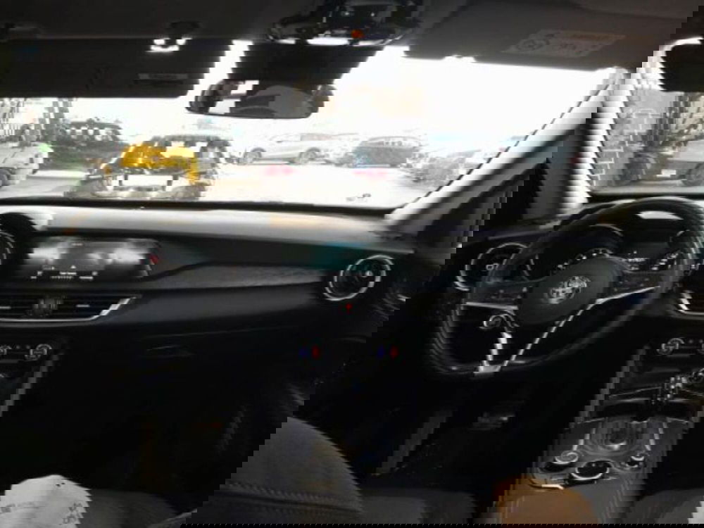 Alfa Romeo Stelvio usata a Catania (6)