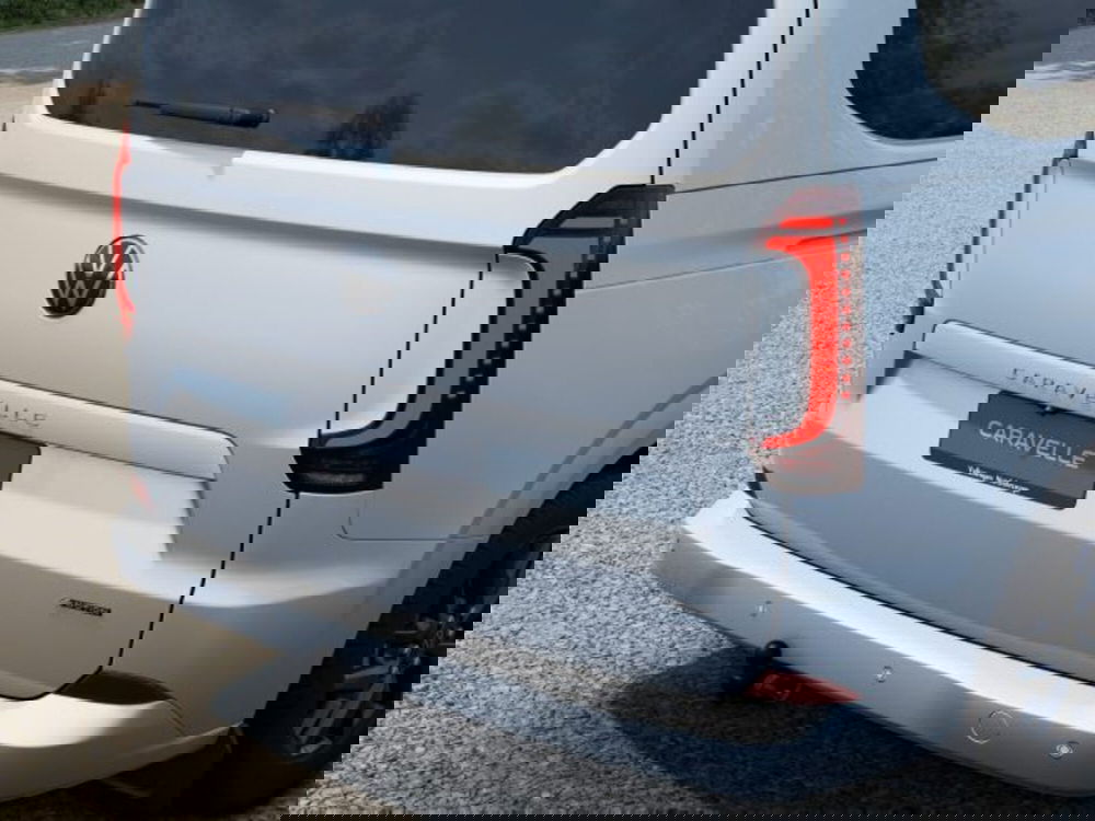 Volkswagen Veicoli Commerciali Caravelle nuova a Vicenza (13)