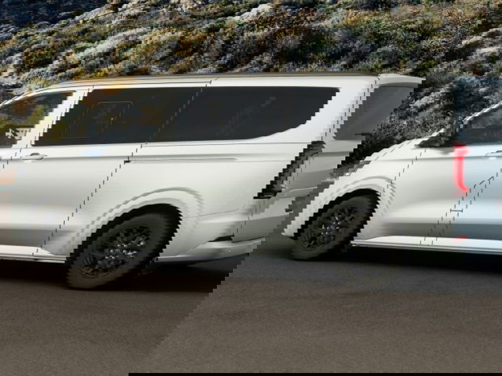 Volkswagen Veicoli Commerciali Caravelle nuova a Vicenza (3)