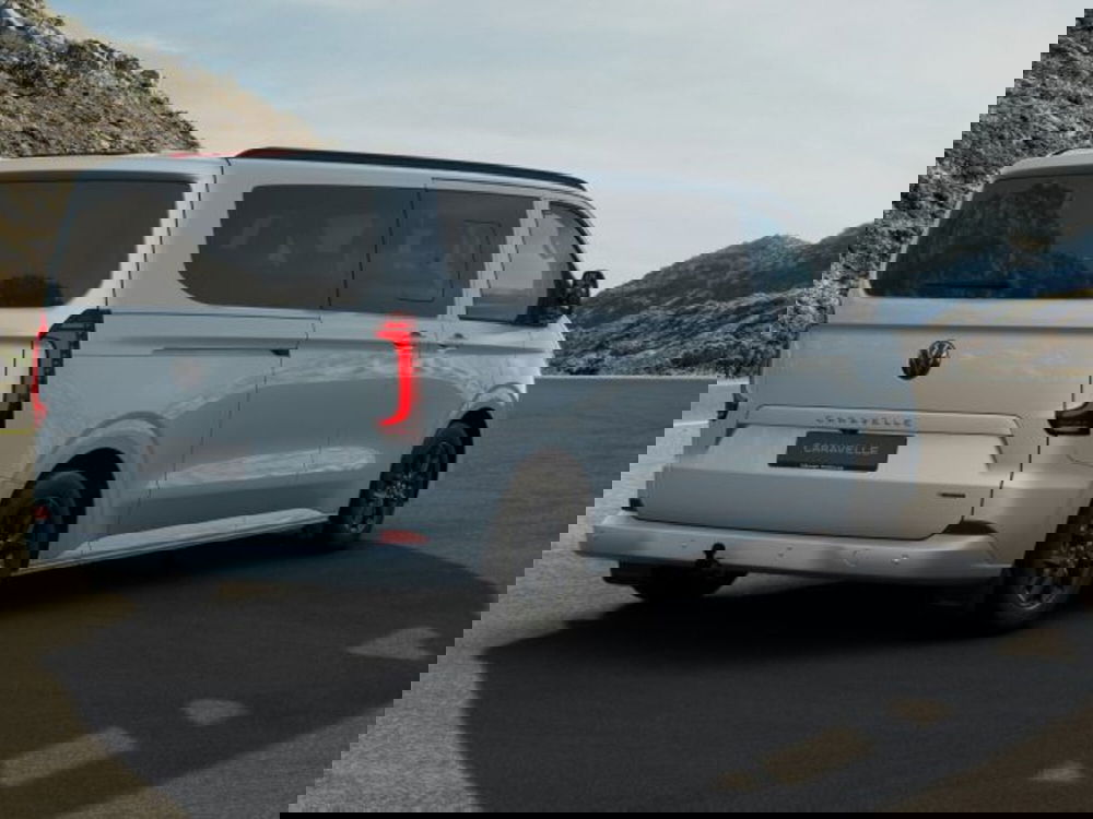 Volkswagen Veicoli Commerciali Caravelle nuova a Vicenza (5)