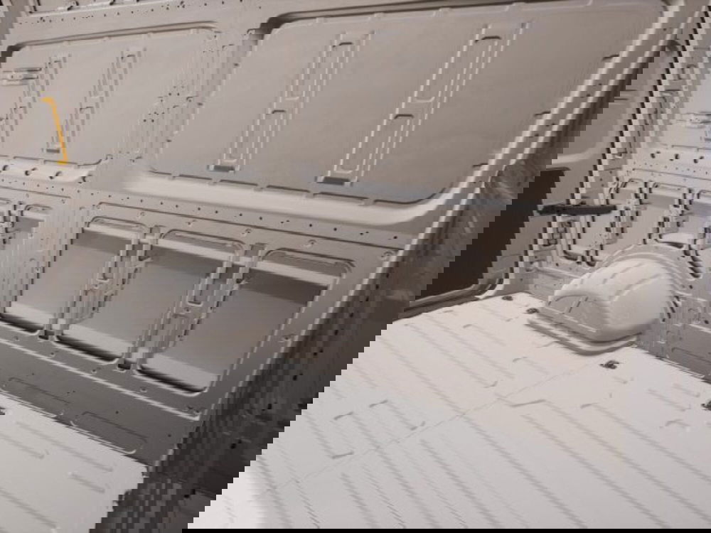 Volkswagen Veicoli Commerciali Crafter Furgone nuova a Vicenza (11)