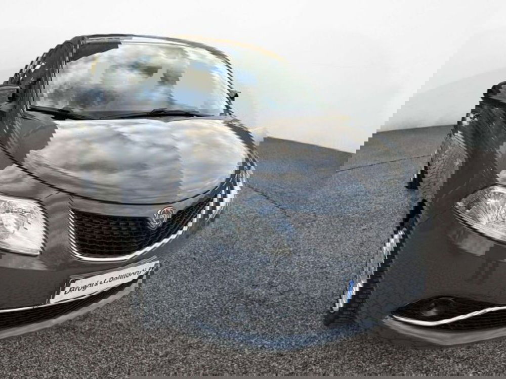 Lancia Ypsilon usata a Firenze