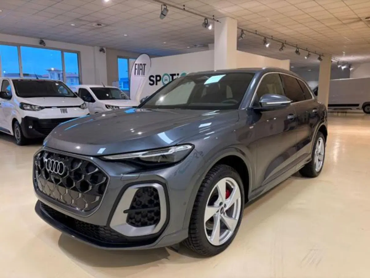 Audi Q5 Sportback nuova a Brescia