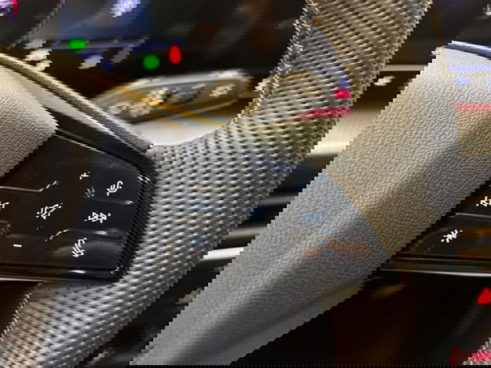 Audi Q5 Sportback nuova a Brescia (12)