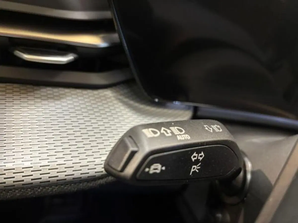 Audi Q5 Sportback nuova a Brescia (15)