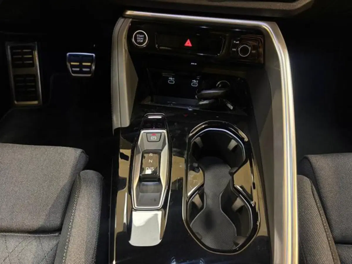Audi Q5 Sportback nuova a Brescia (17)