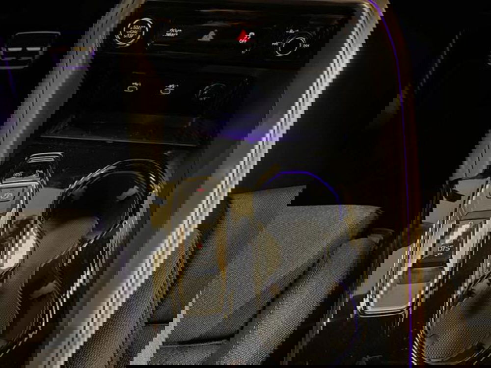 Audi Q5 Sportback nuova a Brescia (18)