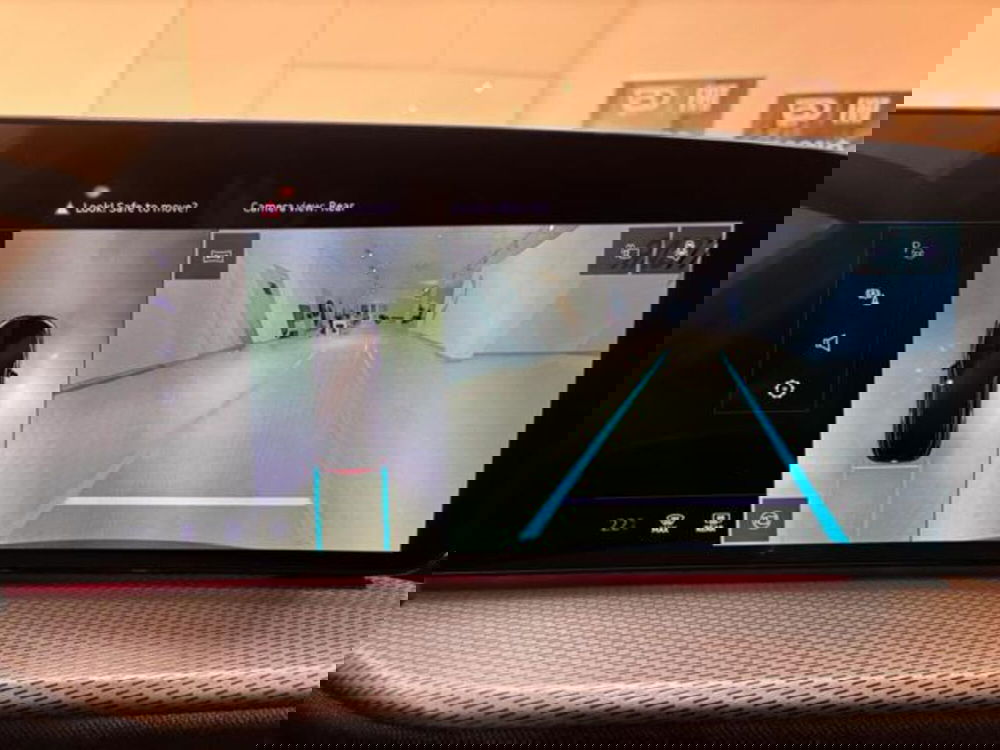 Audi Q5 Sportback nuova a Brescia (19)