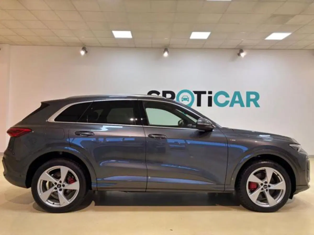 Audi Q5 Sportback nuova a Brescia (4)